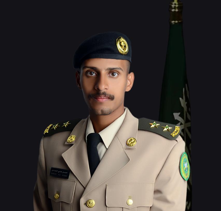 "الحمدي" يحتفل بتخرجه من كلية الملك عبدالعزيز الحربية