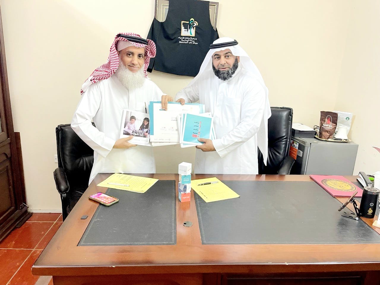 مركز حي المسفلة ومدرسة عمرو بن معاذ الابتدائية يعززان  القيم في المجتمع