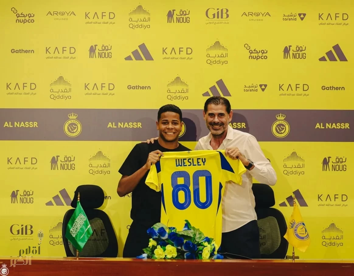 رسمياً .. النصر يعلن التعاقد مع الجناح البرازيلي ويسلي