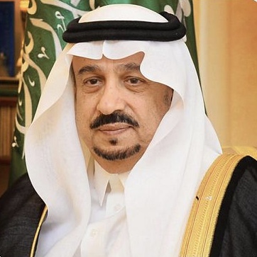 سمو أمير منطقة الرياض يعزي آل عبدالله في وفاة والدته