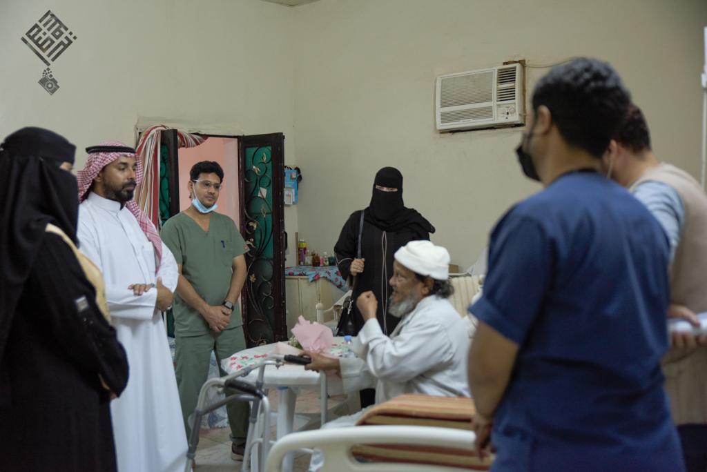 FB5347ED-2468-4B25-918D-1FFD5288C3E6