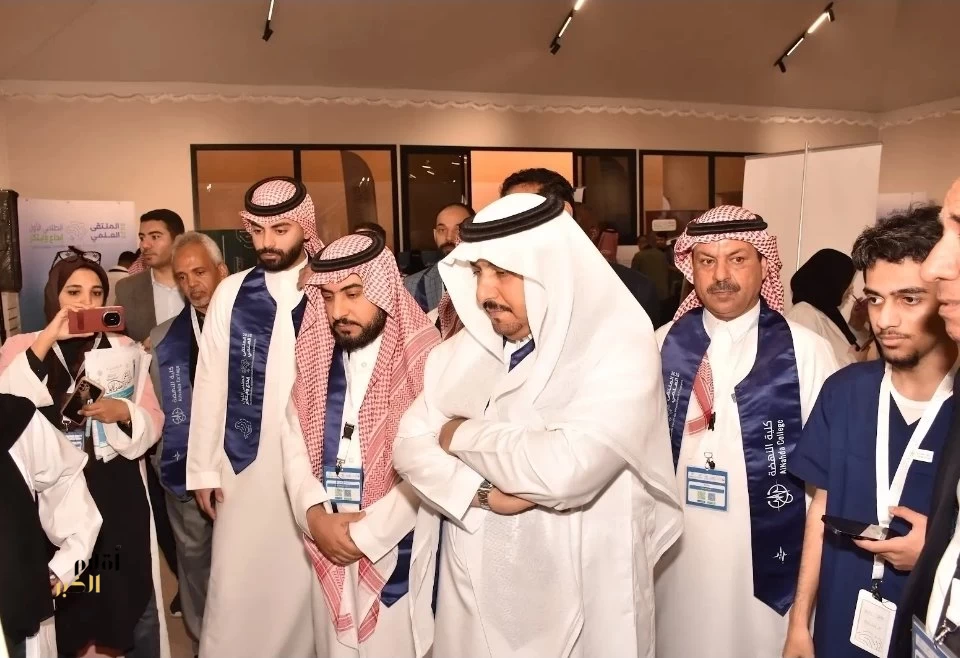 كلية النهضة تفتتح فعاليات الملتقى العلمي الطلابي الأول “إبداع وابتكار”