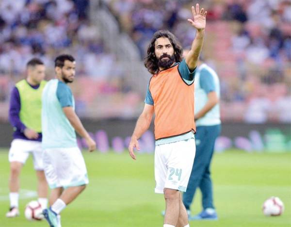 عبدالغني يودع الملاعب بعد مسيرة 25 عاما