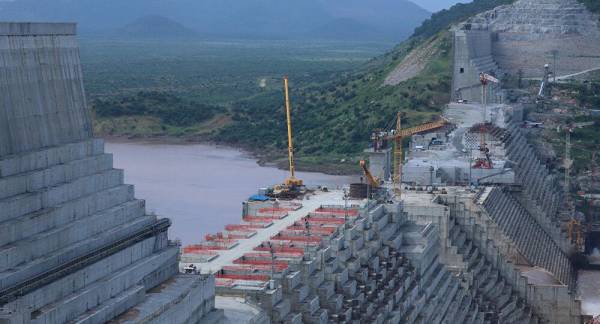  أمريكا توقف مساعداتها لاثيوبيا بسبب تعنتها في سد النهضة