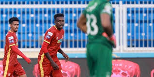 ضمك يقلب تأخره وينتصر على الأهلي في الدقائق الأخيرة