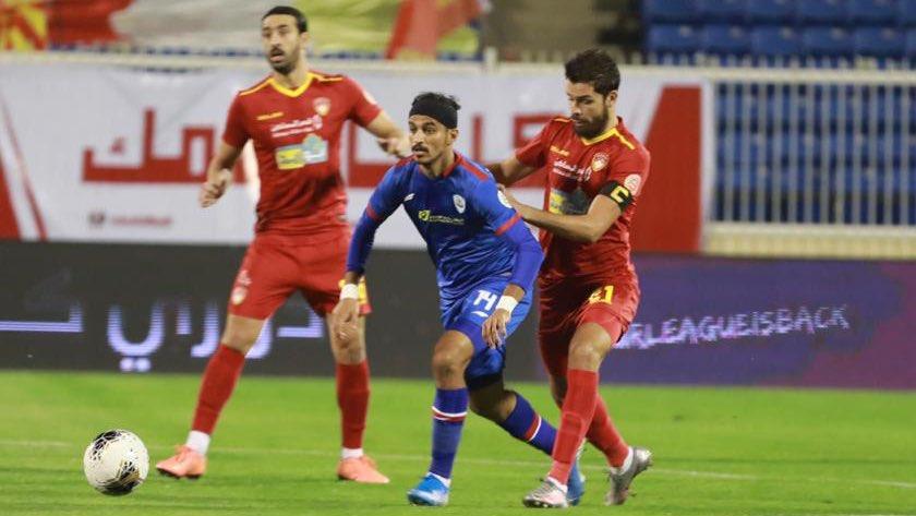 أبها يرفض الهزيمة ويخرج متعادلا أمام ضمك 