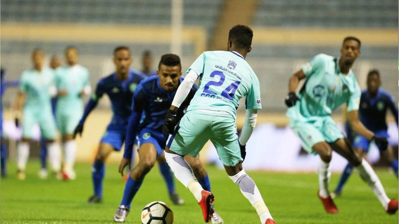 الهلال vs الفتح.. الاقتراب من اللقب والهروب من القاع