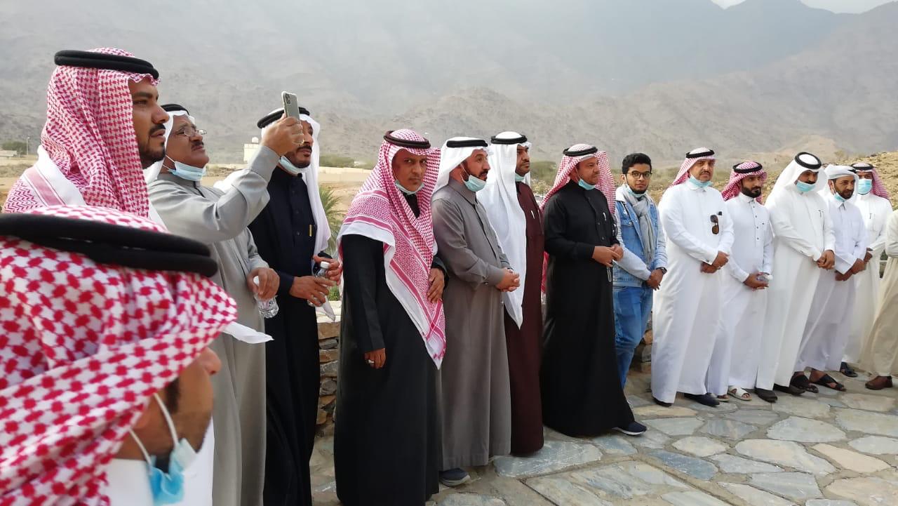 وزير الإعلام اليمني يدين استهداف الحوثي بالصواريخ للأعيان المدنية بالمملكة