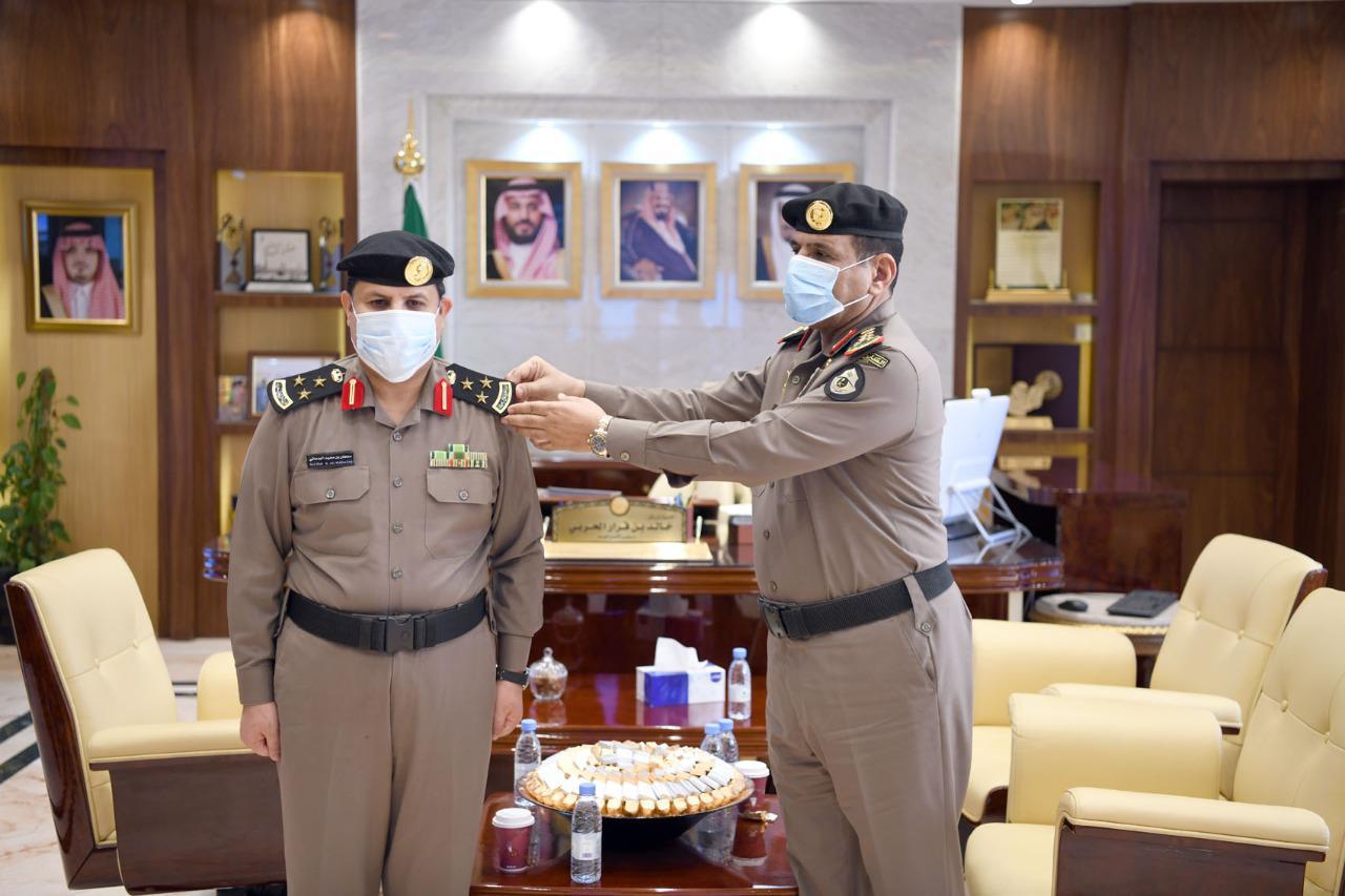مدير الأمن العام يقلد الوادعي رتبة عميد 