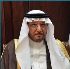 العثيمين: مليشيا الحوثي الإرهابية تمادت في انتهاك القانون الدولي الإنساني باستهداف المدنيين بالطائرات (المفخخة)