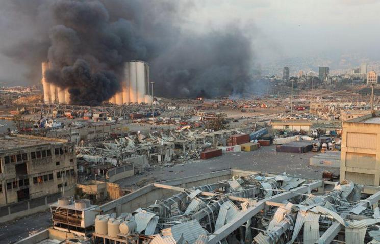 عمليات اعتقال ومنع سفر مسؤولين على خلفية انفجار مرفأ بيروت