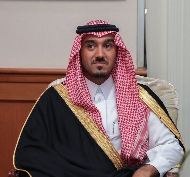 وزير الرياضة يرفع خالص يشكر القيادة على تنظيم نادي سباقات الخيل