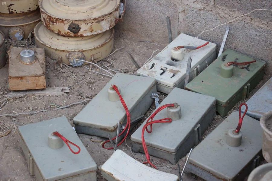 ​​​​​​​مشروع مركز الملك سلمان للإغاثة "مسام" ينتزع 1,320 لغمًا في اليمن خلال الأسبوع الأول من نوفمبر