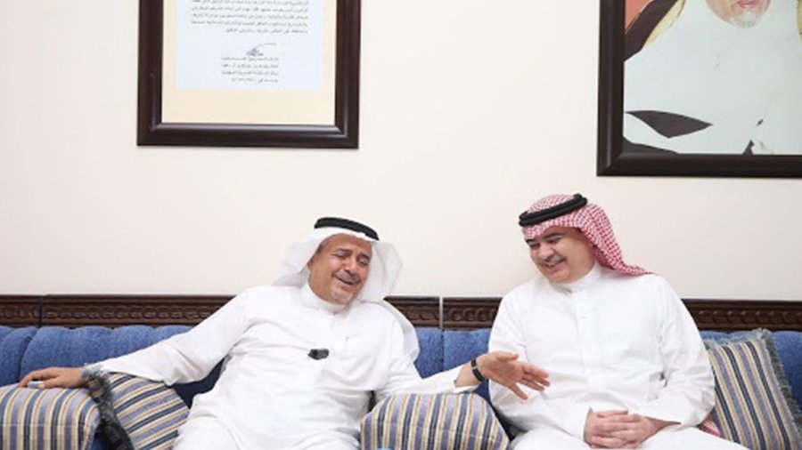 رئيس الأهلي يتبرأ من رحيل عسيري.. ويكشف حقيقة الخلافات مع بن مشعل