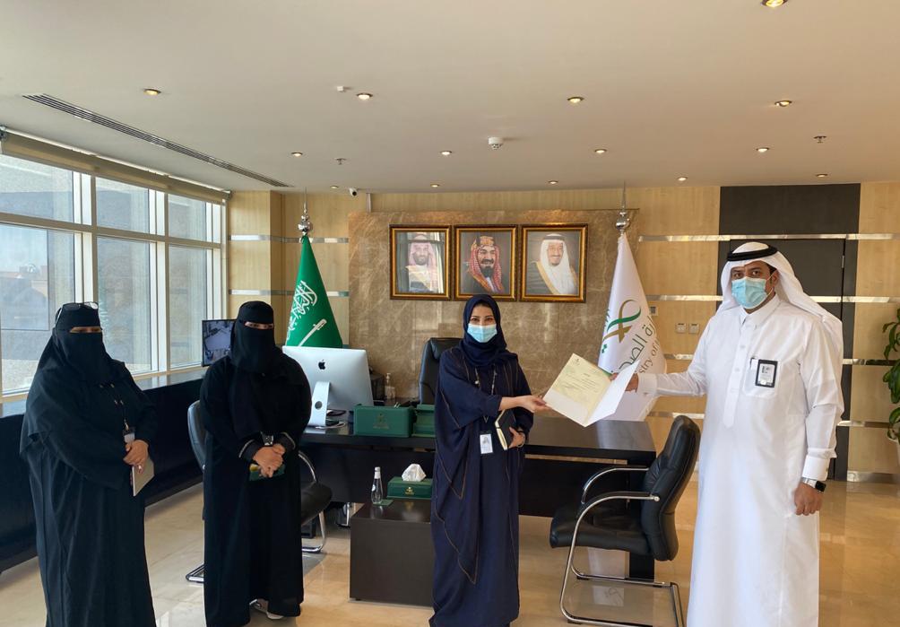 د. الشهراني يكرم المتميزين في "صحة الرياض"