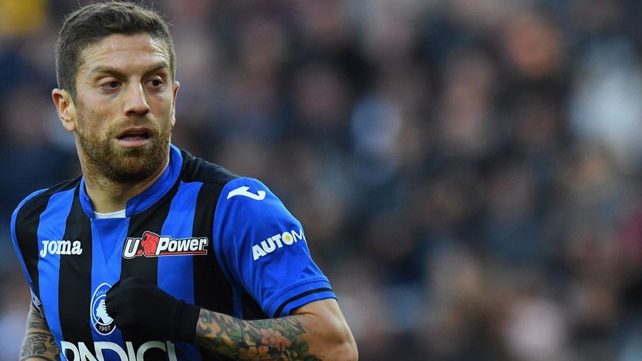 قائد أتالانتا يستسلم.. الأرجنتيني أليخاندرو جوميز يرفض عرض النصر