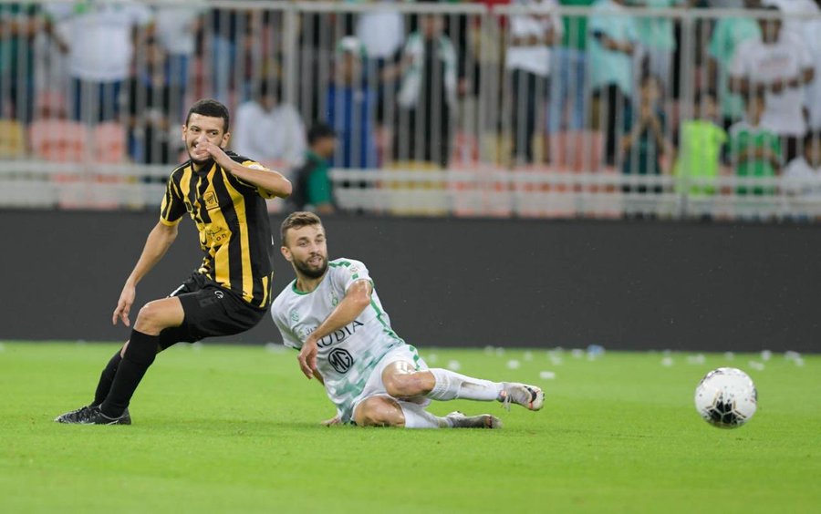 12 لاعبًا يشاركون للمرة الأولى في ديربي جدة بين الاتحاد والأهلي