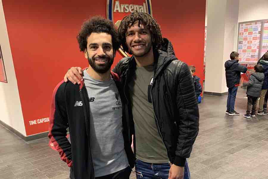 عودة صلاح والنني إلى إنكلترا بطائرة “مجهزة طبيًا”