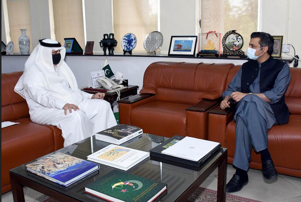 وزير الطاقة الباكستاني يلتقى بسفير المملكة