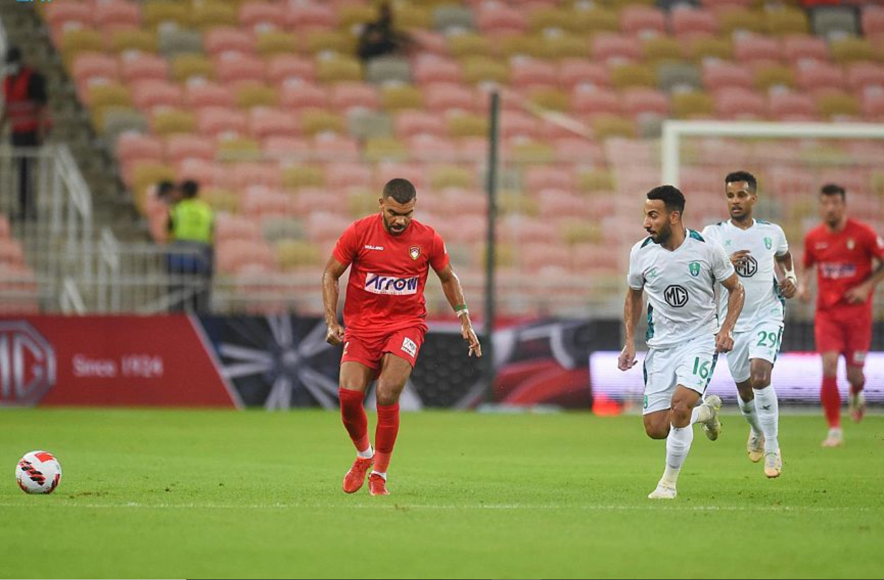 الأهلي يتعادل مع ضمك في دوري كأس الأمير محمد بن سلمان للمحترفين