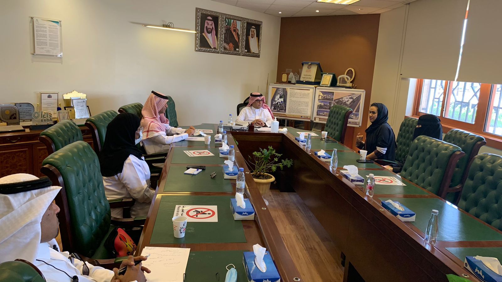 تعاون بين مجمع إرادة وجمعية أسر التوحد لتطوير علاج وتأهيل ذوي التوحد