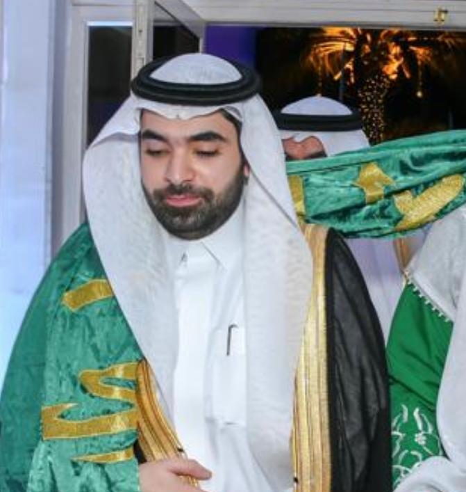 الرئيس التنفيذي  لـ ⁧‫تجمع الشرقية الصحي يكرم  الدكتور منصور الجبير