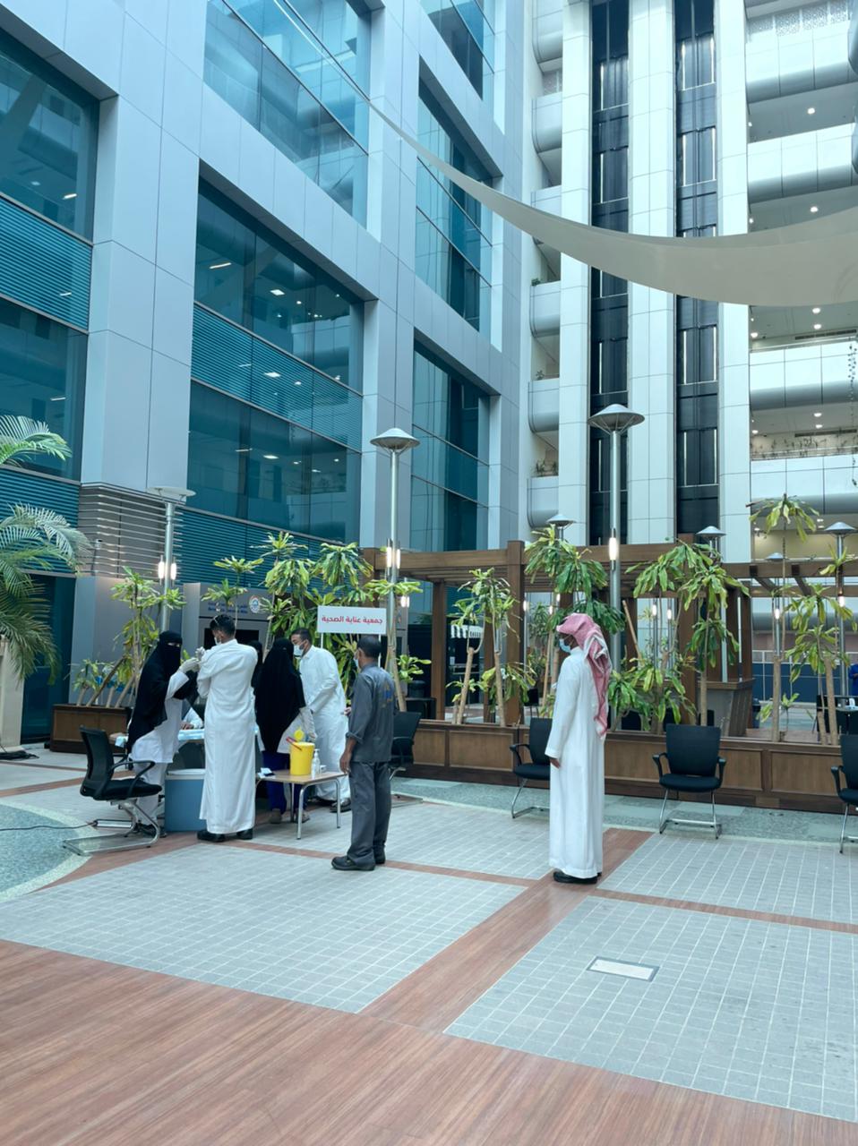 "صحة الرياض" تنفذ حملة توعوية لمنسوبي مدينة الملك عبدالله للطاقة