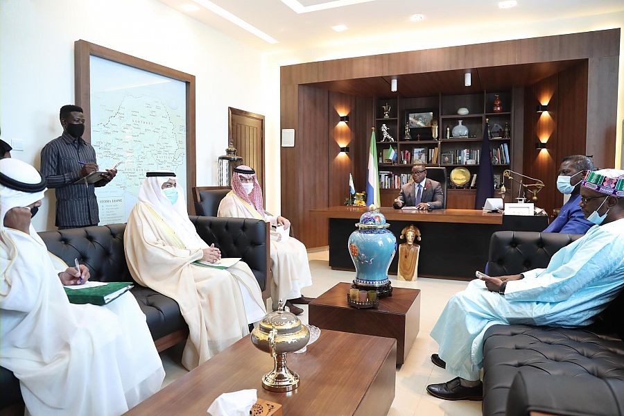 رئيس جمهورية سيراليون يستقبل وزير الدولة لشؤون الدول الإفريقية