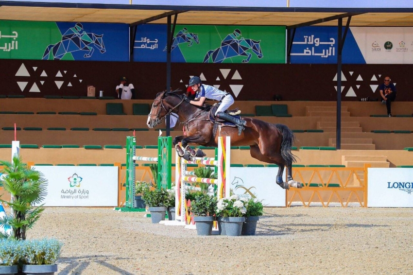 الفارس شربتلي بطل الشوط الكبير والختامي لجولات الرياض