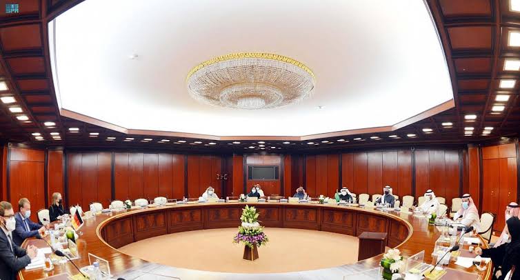 لجنتا الصداقة البرلمانية اليابانية الألمانية في مجلس الشورى تجتمعان بسفيري اليابان وألمانيا لدى المملكة