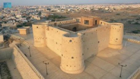 قلعة الدوسرية.. متحف سياحي في أعلى قمة بمدينة ⁧‫جازان‬⁩