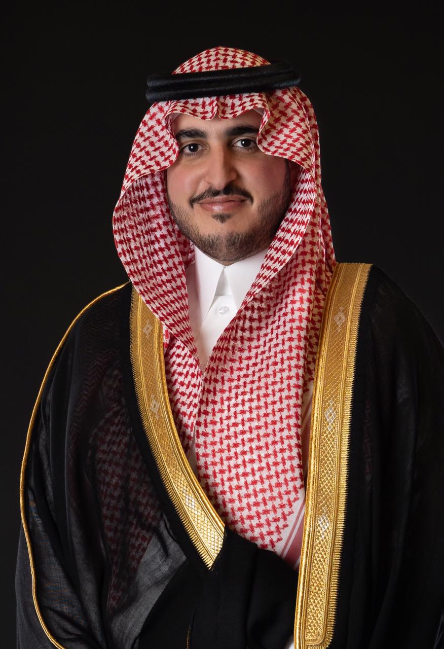 سمو أمير الجوف يكرم 357 طالباً متفوقاً دراسياً عن بعد