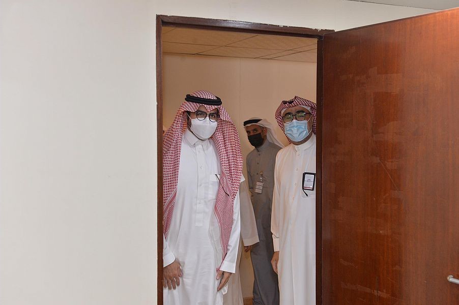 نائب وزير الرياضة يتفقد المنشآت الرياضية بالمنطقة الشرقية